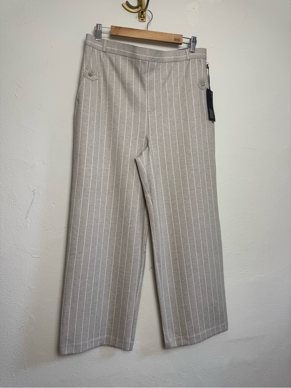 Jones New York Ponte Crop Straight Leg‎ High Rise Pant